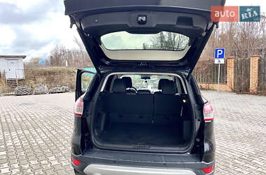 Внедорожник / Кроссовер Ford Escape 2015 в 