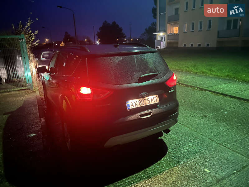 Внедорожник / Кроссовер Ford Escape 2013 в Харькове