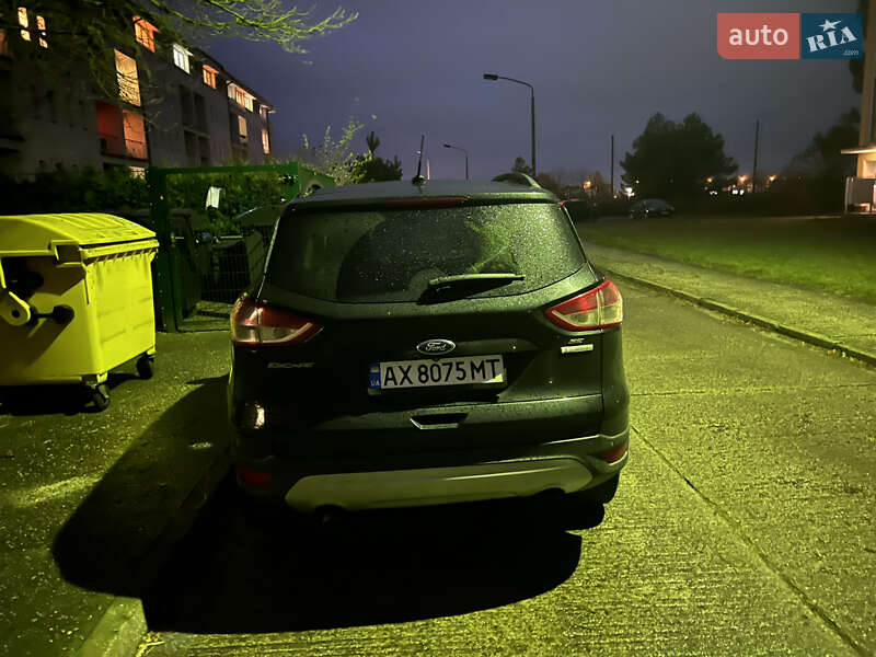 Внедорожник / Кроссовер Ford Escape 2013 в Харькове