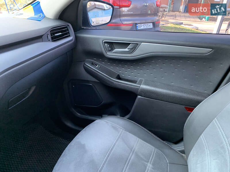 Позашляховик / Кросовер Ford Escape 2020 в Запоріжжі