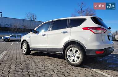 Внедорожник / Кроссовер Ford Escape 2015 в Черновцах