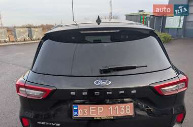 Внедорожник / Кроссовер Ford Escape 2023 в 