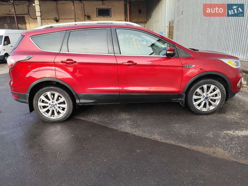 Внедорожник / Кроссовер Ford Escape 2016 в Одессе