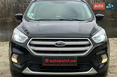 Внедорожник / Кроссовер Ford Escape 2017 в Сумах