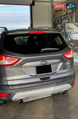 Внедорожник / Кроссовер Ford Escape 2015 в Червонограде