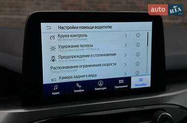 Внедорожник / Кроссовер Ford Escape 2022 в 