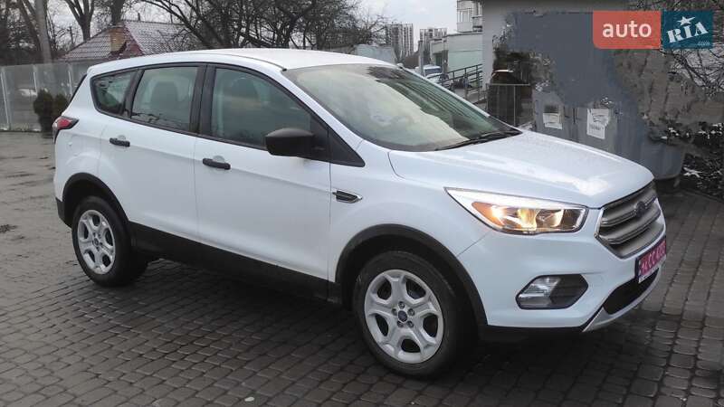 Позашляховик / Кросовер Ford Escape 2018 в Львові