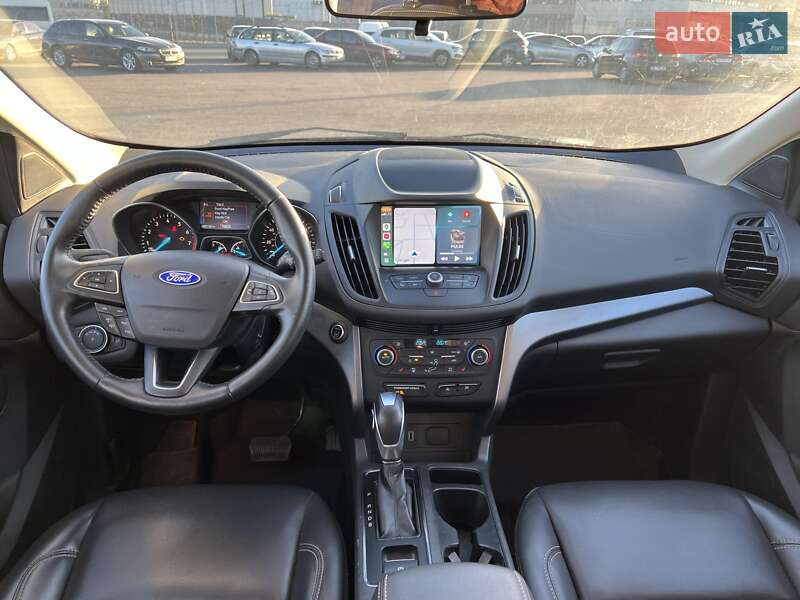 Внедорожник / Кроссовер Ford Escape 2018 в Днепре
