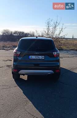 Позашляховик / Кросовер Ford Escape 2017 в Миронівці