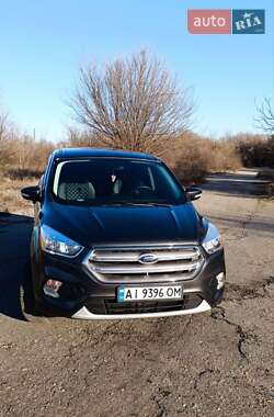 Позашляховик / Кросовер Ford Escape 2017 в Миронівці