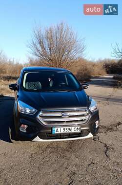 Позашляховик / Кросовер Ford Escape 2017 в Миронівці