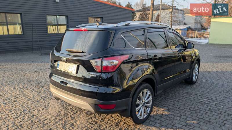 Внедорожник / Кроссовер Ford Escape 2017 в Коростышеве