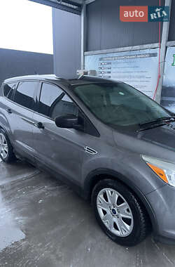 Внедорожник / Кроссовер Ford Escape 2012 в 
