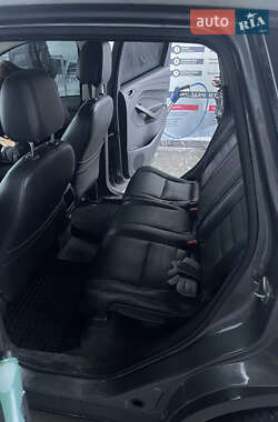 Внедорожник / Кроссовер Ford Escape 2012 в 