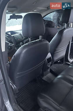 Внедорожник / Кроссовер Ford Escape 2012 в 