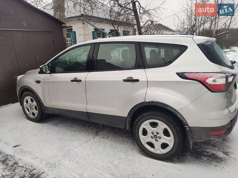 Внедорожник / Кроссовер Ford Escape 2017 в Лозовой