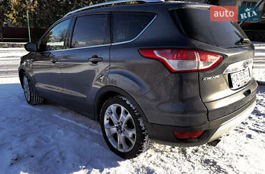Внедорожник / Кроссовер Ford Escape 2014 в 