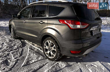 Внедорожник / Кроссовер Ford Escape 2014 в 