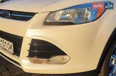 Внедорожник / Кроссовер Ford Escape 2016 в 