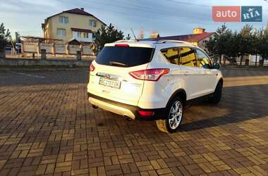 Внедорожник / Кроссовер Ford Escape 2016 в 