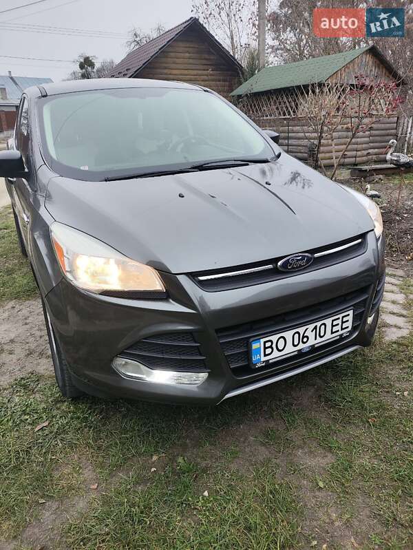 Внедорожник / Кроссовер Ford Escape 2013 в Кременце