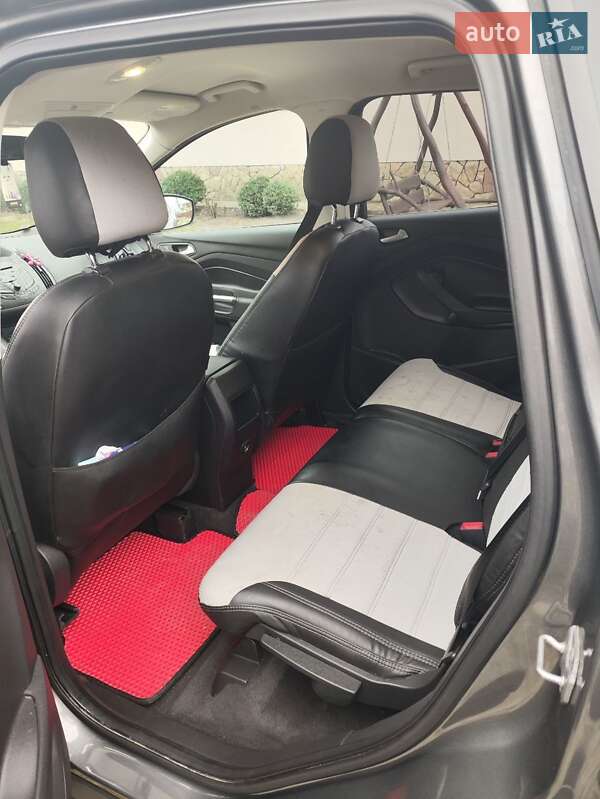 Внедорожник / Кроссовер Ford Escape 2013 в Кременце