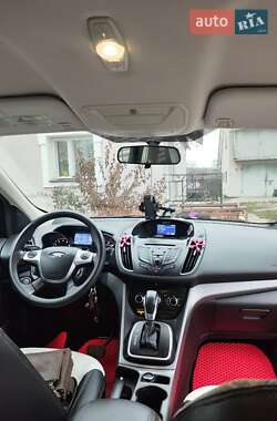 Внедорожник / Кроссовер Ford Escape 2013 в Кременце