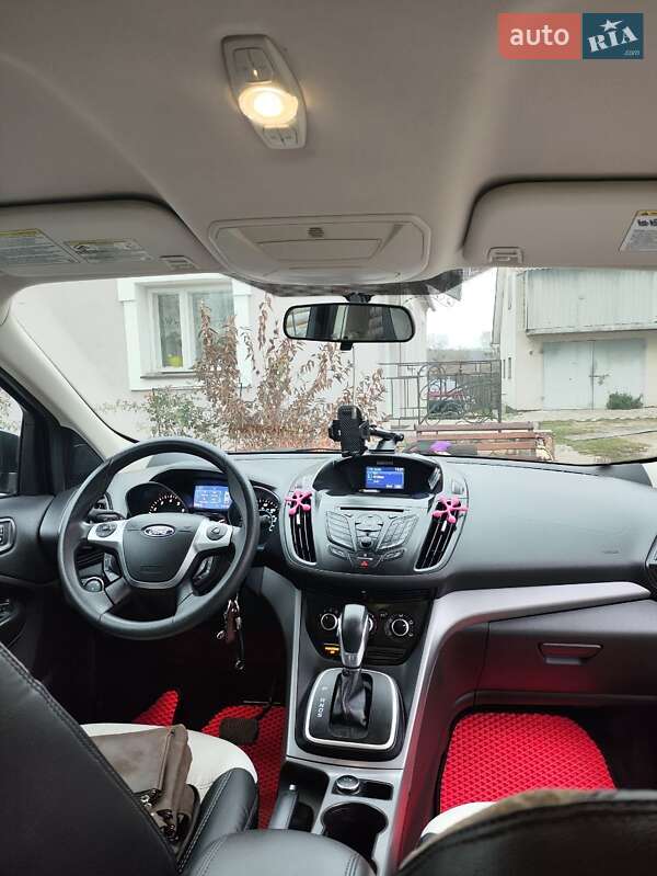 Внедорожник / Кроссовер Ford Escape 2013 в Кременце