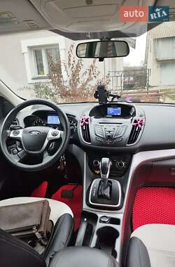 Внедорожник / Кроссовер Ford Escape 2013 в Кременце