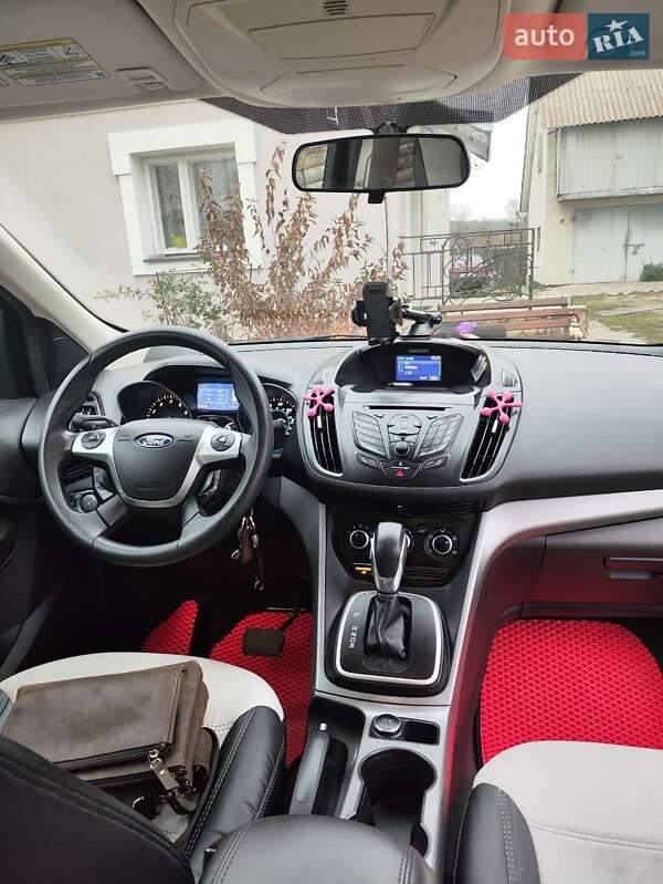 Внедорожник / Кроссовер Ford Escape 2013 в Кременце