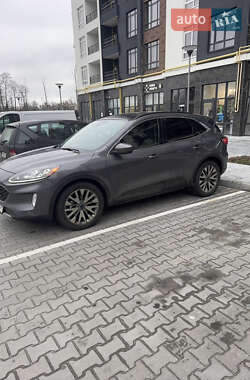 Внедорожник / Кроссовер Ford Escape 2021 в 