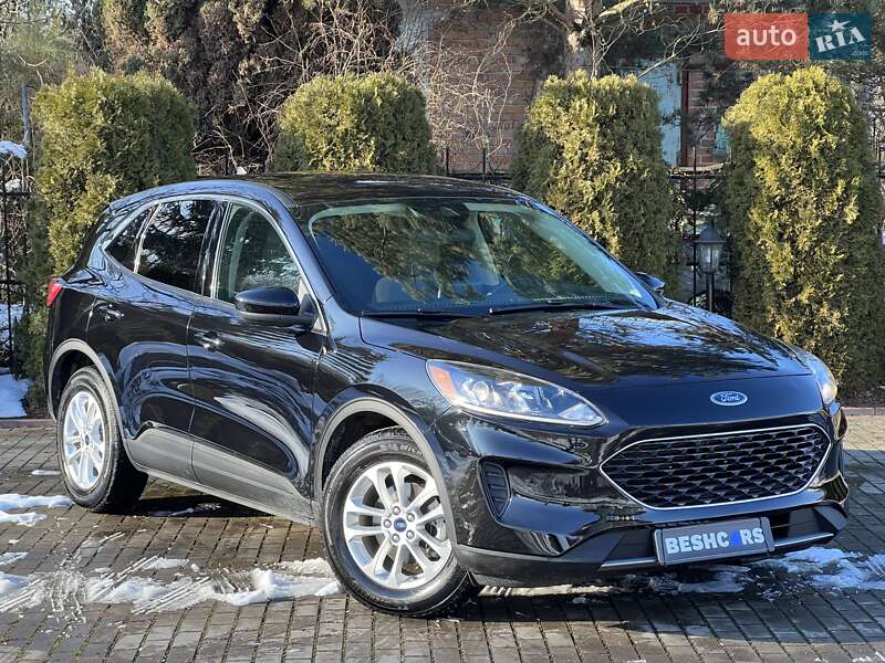Позашляховик / Кросовер Ford Escape 2020 в Львові