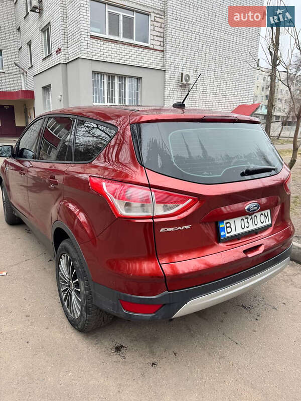 Внедорожник / Кроссовер Ford Escape 2015 в Кременчуге
