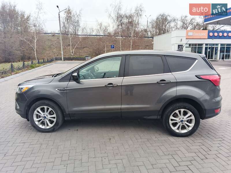 Внедорожник / Кроссовер Ford Escape 2019 в Каменском фото 9 Внедорожник / Кроссовер Ford Escape 2019 в Каменском