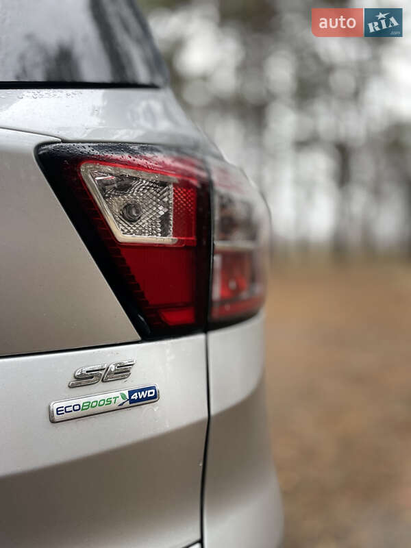 Внедорожник / Кроссовер Ford Escape 2019 в Сумах