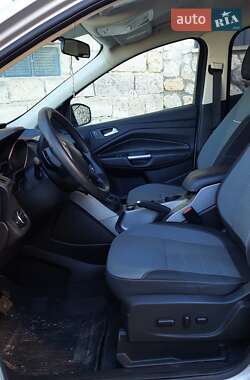 Позашляховик / Кросовер Ford Escape 2014 в 