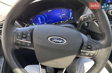 Внедорожник / Кроссовер Ford Escape 2020 в 
