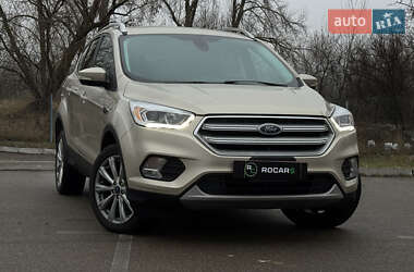 Внедорожник / Кроссовер Ford Escape 2017 в Киеве