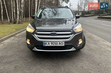 Внедорожник / Кроссовер Ford Escape 2017 в Киеве