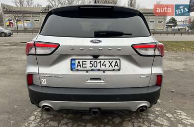 Внедорожник / Кроссовер Ford Escape 2020 в 