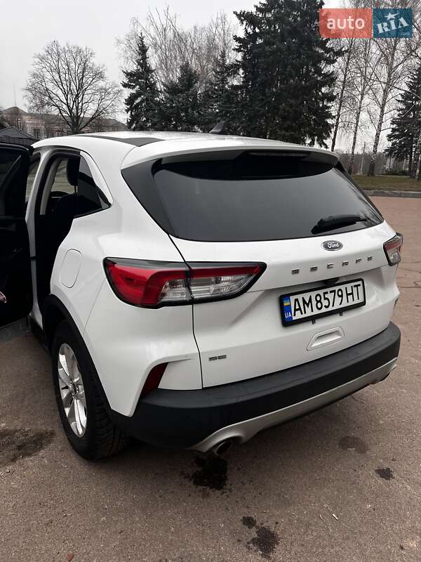 Внедорожник / Кроссовер Ford Escape 2021 в Житомире