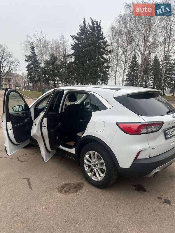 Внедорожник / Кроссовер Ford Escape 2021 в Житомире