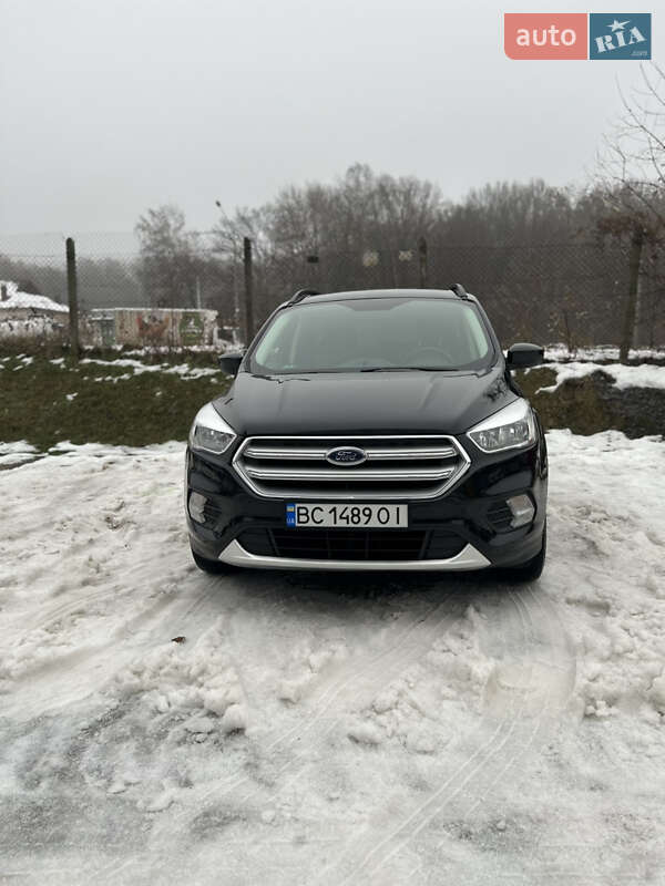 Позашляховик / Кросовер Ford Escape 2018 в Львові