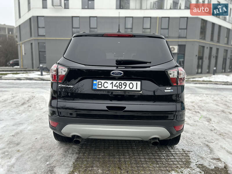 Позашляховик / Кросовер Ford Escape 2018 в Львові