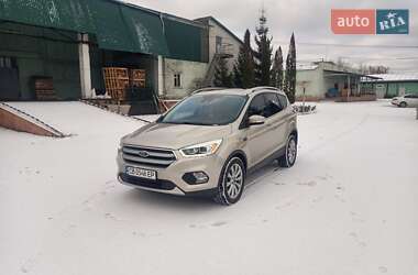 Позашляховик / Кросовер Ford Escape 2017 в Чернігові