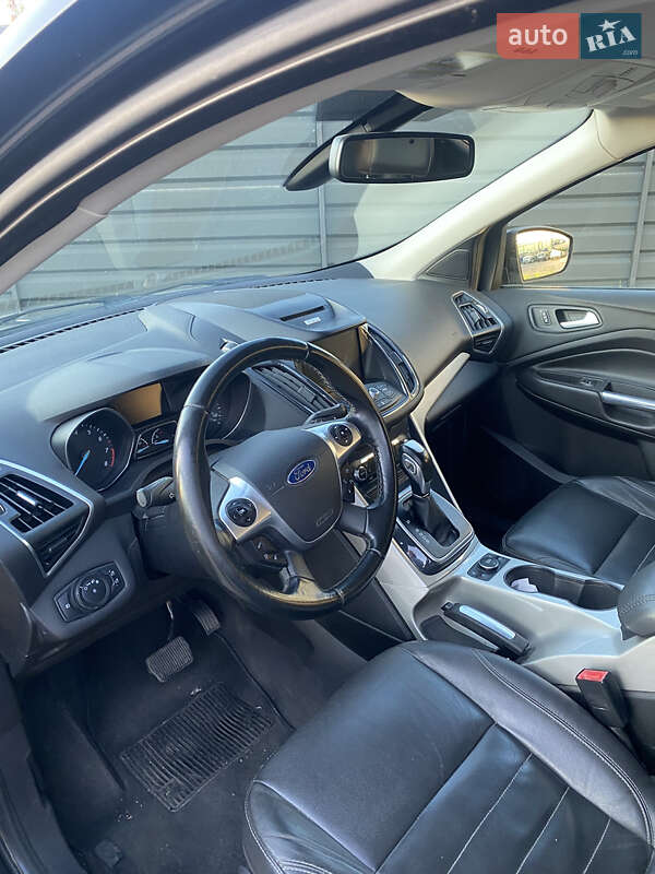 Внедорожник / Кроссовер Ford Escape 2013 в Черкассах