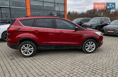 Внедорожник / Кроссовер Ford Escape 2019 в 