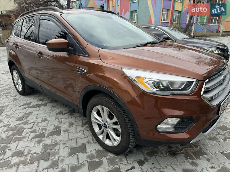 Внедорожник / Кроссовер Ford Escape 2016 в Трускавце