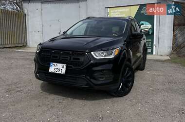 Внедорожник / Кроссовер Ford Escape 2016 в Запорожье