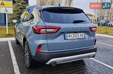 Внедорожник / Кроссовер Ford Escape 2023 в 